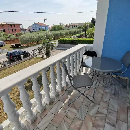 Toni Appartement *